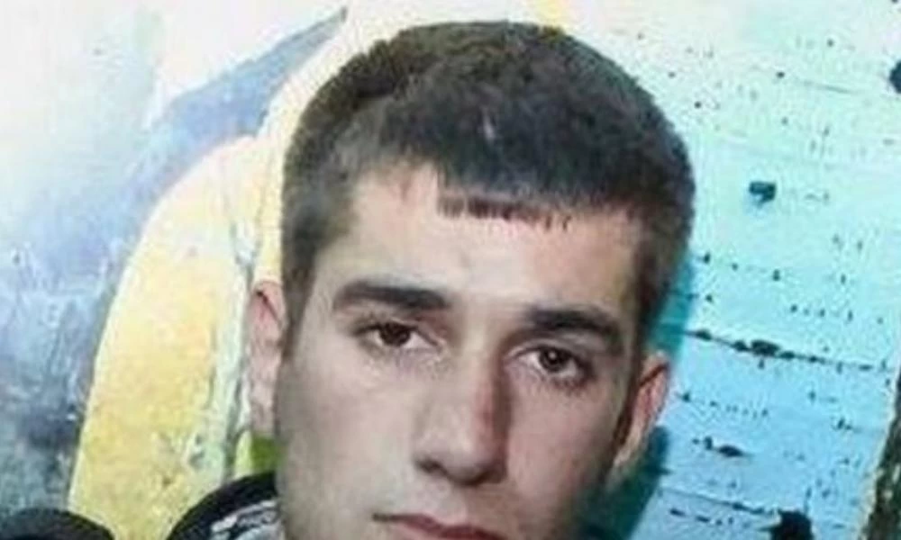 Ένα τραγούδι αφιερωμένο στον αδικοχαμένο Βαγγέλη Γιακουμάκη από τον Μάνο Ελευθερίου